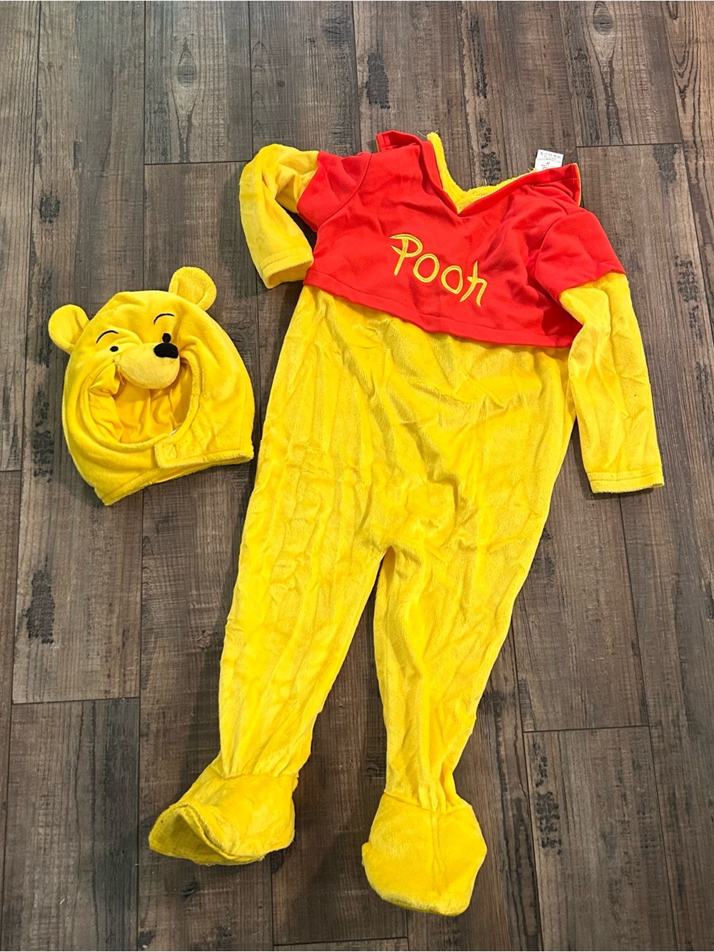 Disney Winnie the Pooh Halloween Costume Bear Yellow Size 2T